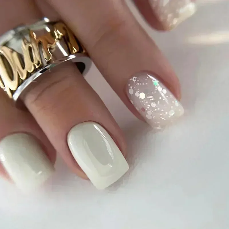 Juego de 24 Uñas Postizas Cort - Nail Art Red Wine reseña y precio